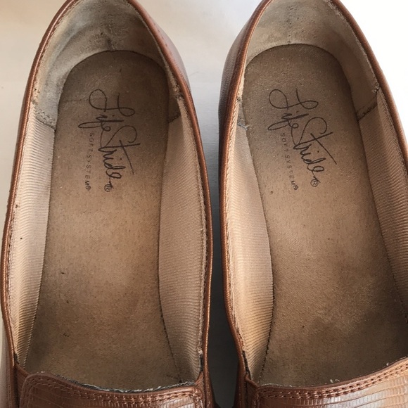 Life Stride SoftSystem brown Flex comfort shoes - Picture 3 of 8